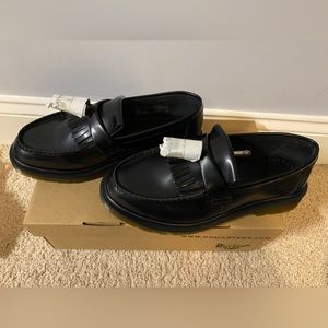 Dr. Martens Adrian tassel loafer black sz 7